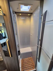 Fahrzeugbild Carado T328 pro+ *LTE-Paket*Hubbett*LED*Bettenumbau* #25