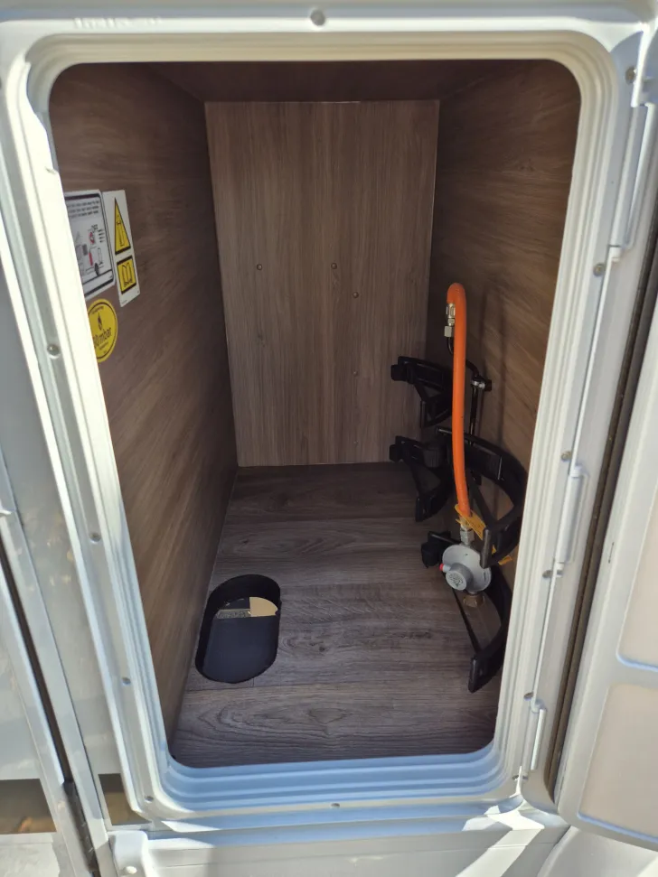 Fahrzeugbild Carado T328 pro+ *LTE-Paket*Hubbett*LED*Bettenumbau* #36