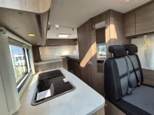 Fahrzeugbild Carado V337 *140 PS Automatik*Holzrost* #10