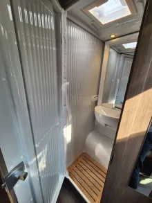 Fahrzeugbild Carado V337 *140 PS Automatik*Holzrost* #23