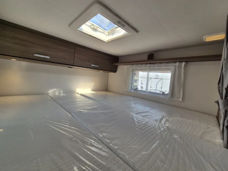 Fahrzeugbild Carado V337 *140 PS Automatik*Holzrost* #31