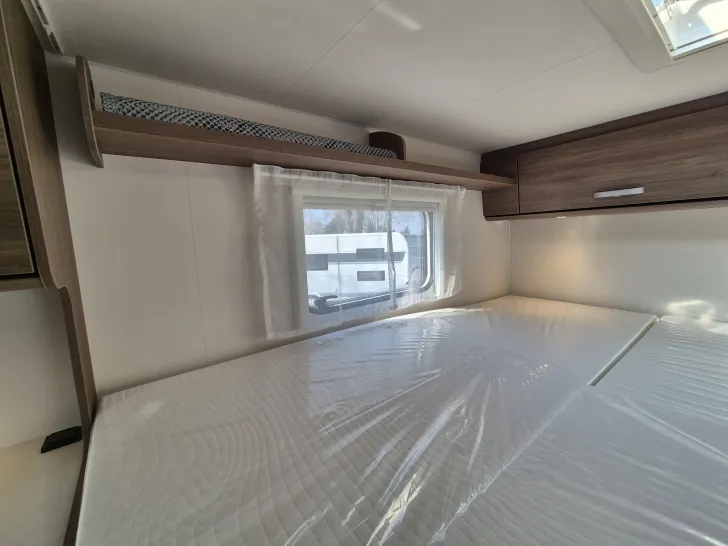 Fahrzeugbild Carado V337 *140 PS Automatik*Holzrost* #32