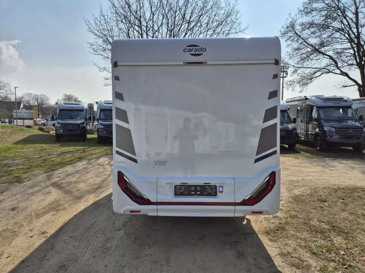 Fahrzeugbild Carado V337 *140 PS Automatik*Holzrost* #44
