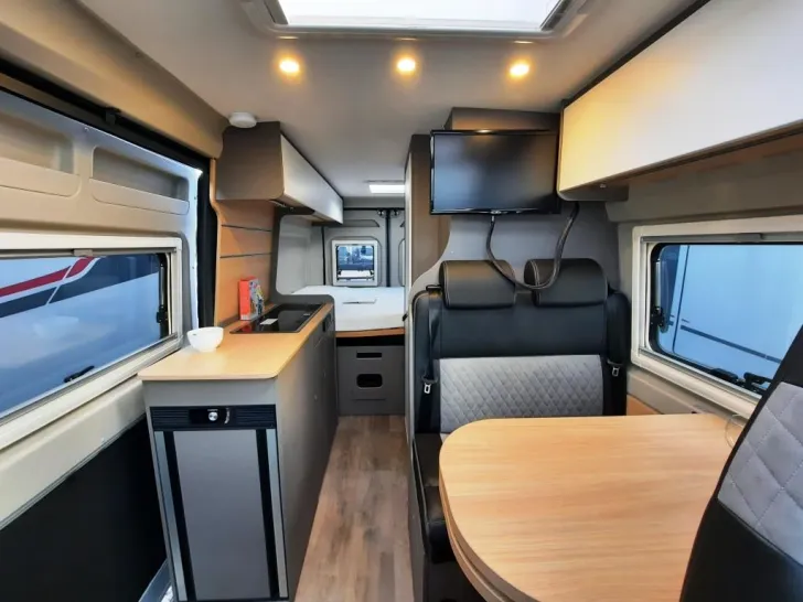 Fahrzeugbild LMC Innovan 600 Verfüg./GT-Sondermodell #5