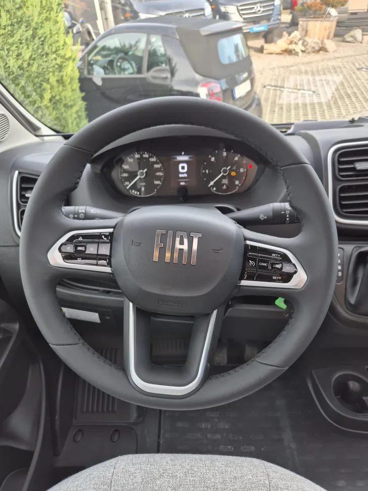 Fahrzeugbild Knaus SKY TI 650 MEG *Automatik*TV/LTE*Metallic #10