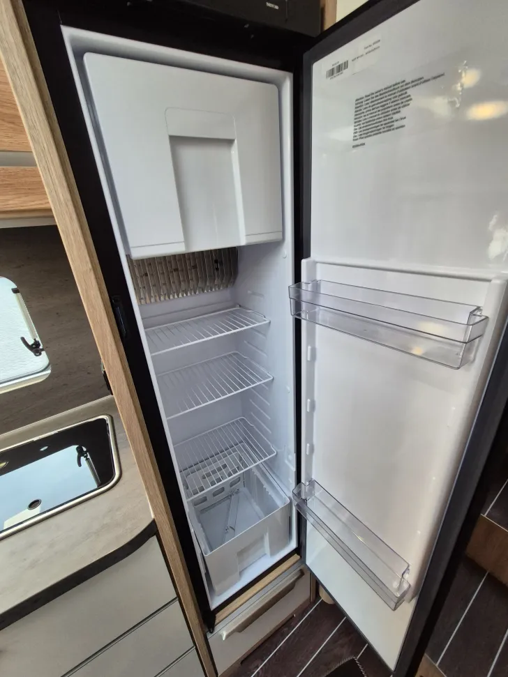 Fahrzeugbild Knaus SKY TI 650 MEG *Automatik*TV/LTE*Metallic #23