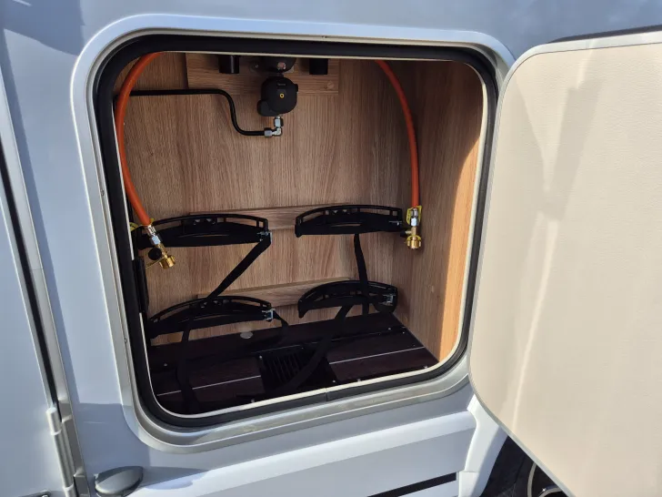 Fahrzeugbild Knaus SKY TI 650 MEG *Automatik*TV/LTE*Metallic #35