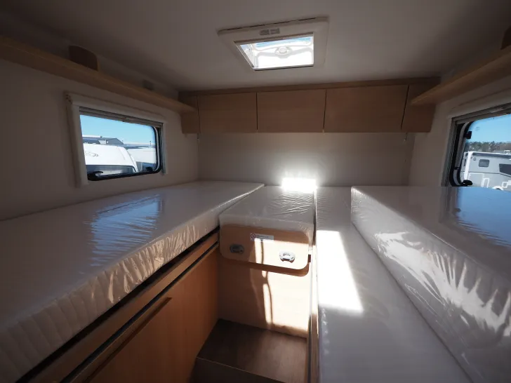 Fahrzeugbild Sunlight TS 67, Markise & Radtr., Hubbett, 5. Sitzplatz #10