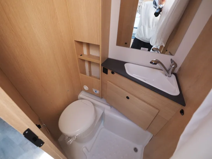 Fahrzeugbild Sunlight TS 67, Markise & Radtr., Hubbett, 5. Sitzplatz #14