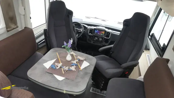 Fahrzeugbild Frankia F-Line I 740 GD Hubstützen/Top gepflegt #7