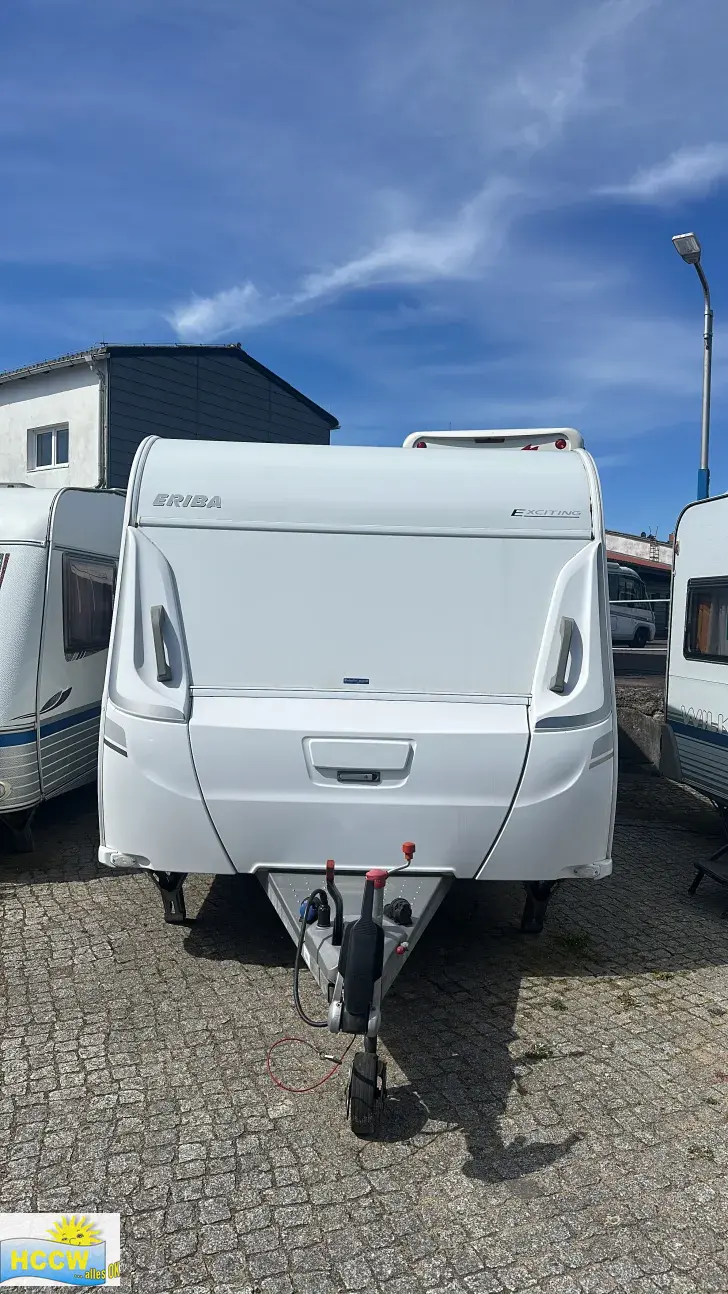 Frontal Vorne Hymer Eriba Exciting 471 inkl. Mover XT