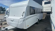 Seitlich Hymer Eriba Exciting 471 inkl. Mover XT