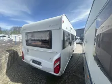 Schräg Hinten Hymer Eriba Exciting 471 inkl. Mover XT
