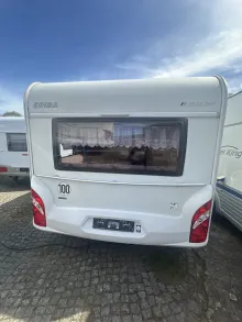 Frontal Hinten Hymer Eriba Exciting 471 inkl. Mover XT