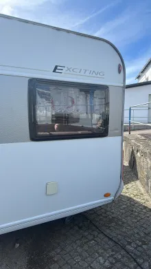Kleine Delle Hymer Eriba Exciting 471 inkl. Mover XT