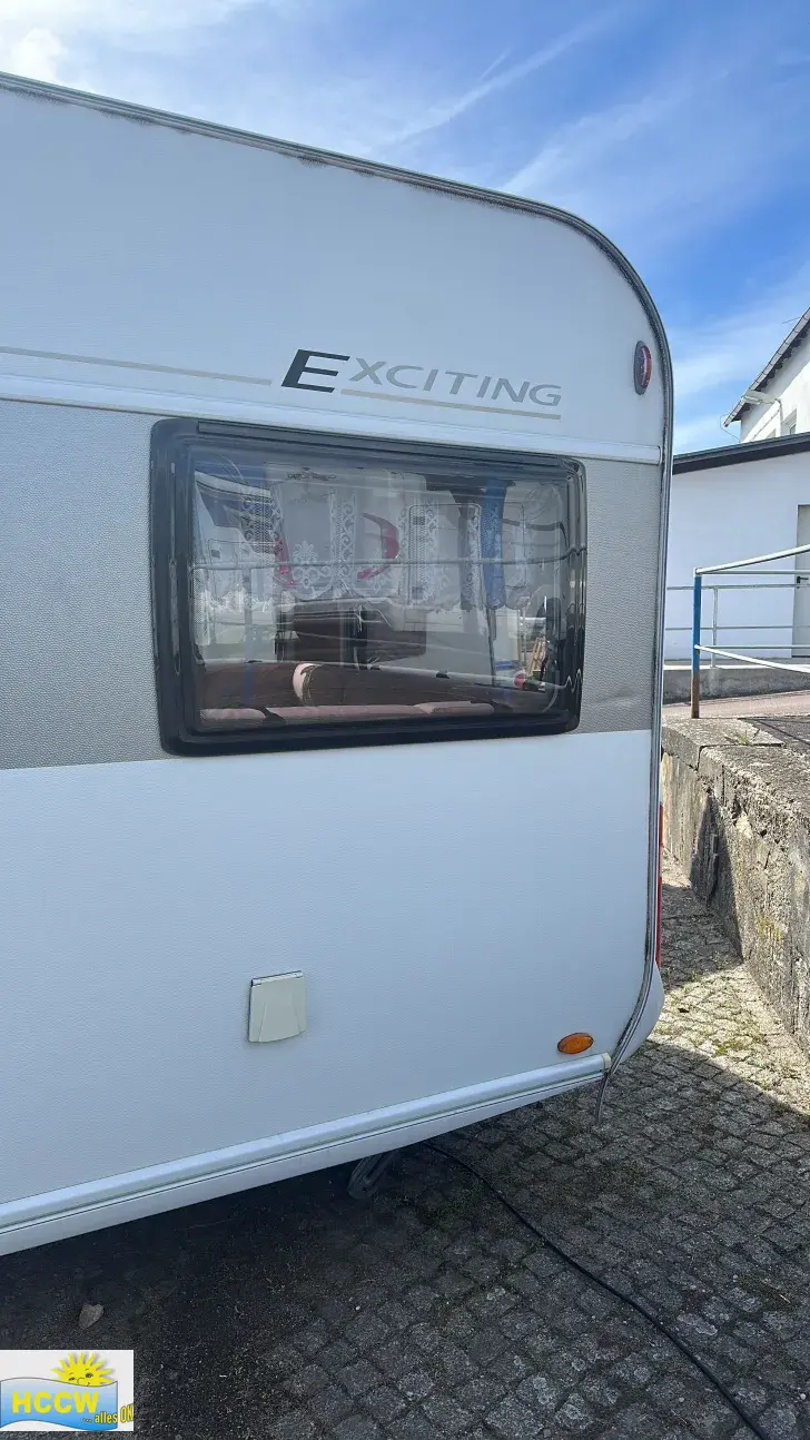Kleine Delle Hymer Eriba Exciting 471 inkl. Mover XT