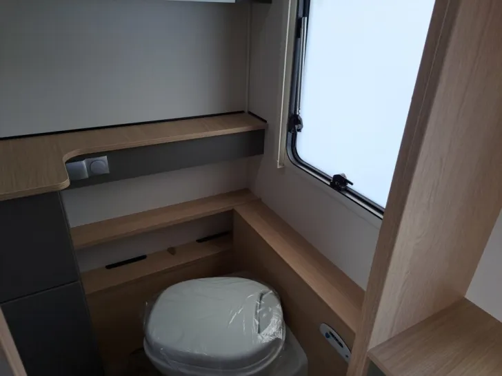 Fahrzeugbild LMC Videro 580 D #14