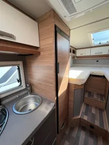Fahrzeugbild Weinsberg CaraCompact 600 MEG EDITION [PEPPER] Mietwagen verfügbar Nov`26 #6