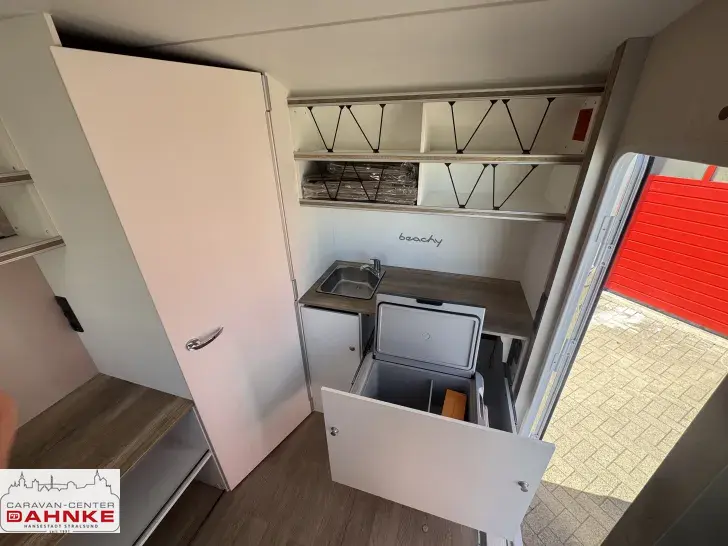 Fahrzeugbild Hobby Beachy 360 Autarkvor.*Porta Potti*1.200 #5