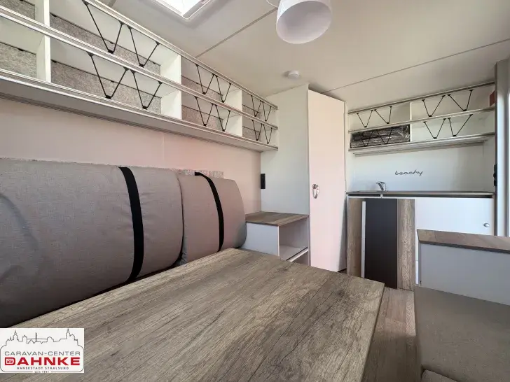 Fahrzeugbild Hobby Beachy 360 Autarkvor.*Porta Potti*1.200 #8