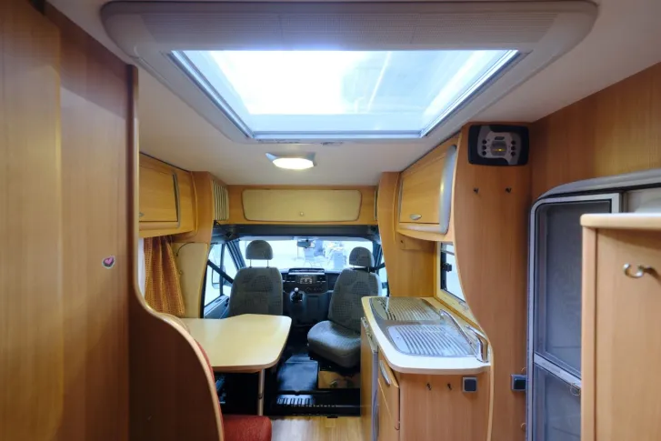 Fahrzeugbild Chausson Flash 04/Festbett/Garage/Klima/Markise/Tempomat #9