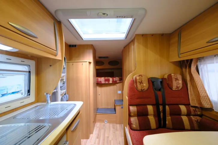 Fahrzeugbild Chausson Flash 04/Festbett/Garage/Klima/Markise/Tempomat #10