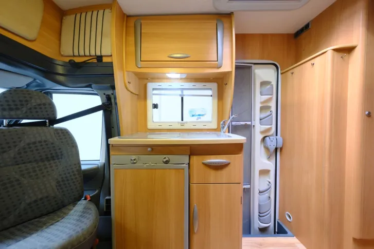 Fahrzeugbild Chausson Flash 04/Festbett/Garage/Klima/Markise/Tempomat #12