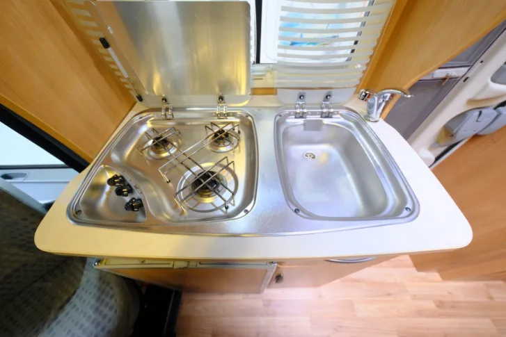 Fahrzeugbild Chausson Flash 04/Festbett/Garage/Klima/Markise/Tempomat #13