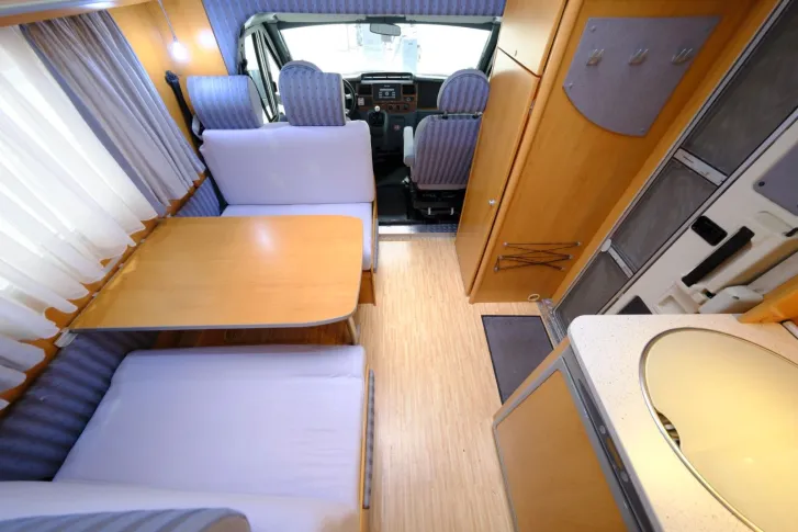 Fahrzeugbild Hymer Camp 622 CL / Etagenbetten / Garage #8