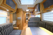 Fahrzeugbild Frankia I 700 / Festbett / Garage / Hubbett #11
