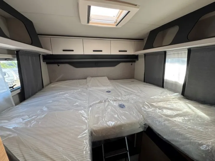 Fahrzeugbild Knaus L!VE WAVE 650 MEG Black Selection Sondermodell "Black Selection" #9