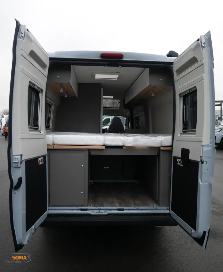 Fahrzeugbild LMC Innovan 640 - SOMA Van Ed. Voll LED-Scheinwerfer #5