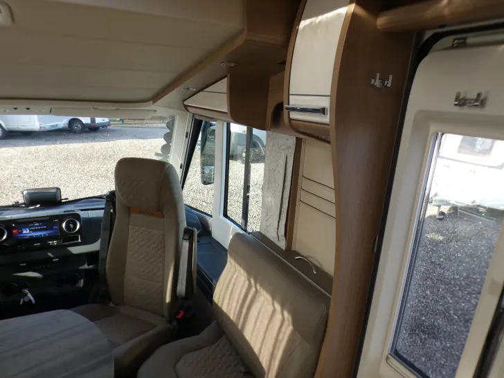 Fahrzeugbild Carthago C1-tourer I 149 RB-LE comfort 4.2t Sat ,TV , Solar #9