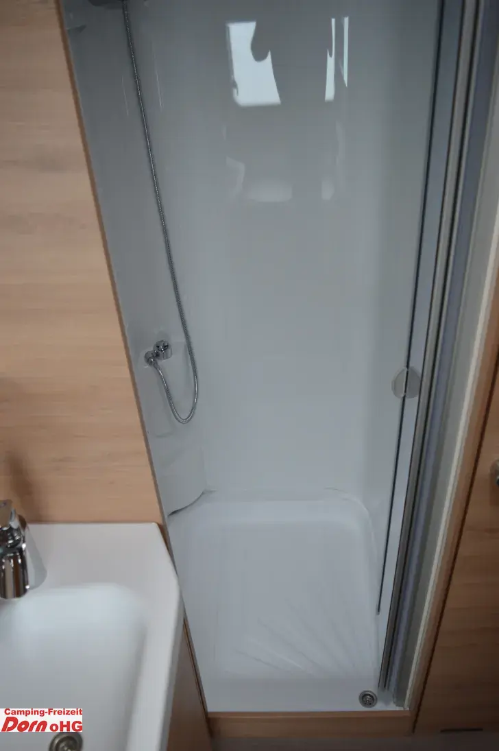 Fahrzeugbild Knaus Südwind 650 PXB 60 YEARS Alde Warmwasserh./Dachklima #15