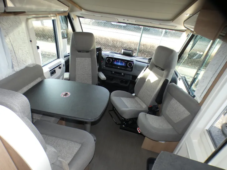 Fahrzeugbild Carthago C2-tourer I 141 KB-LE comfort 4.2t #14