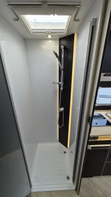 Fahrzeugbild Chausson Teilintegrierte 640 Titanium Line Modell 2026, sofort verfügbar #13