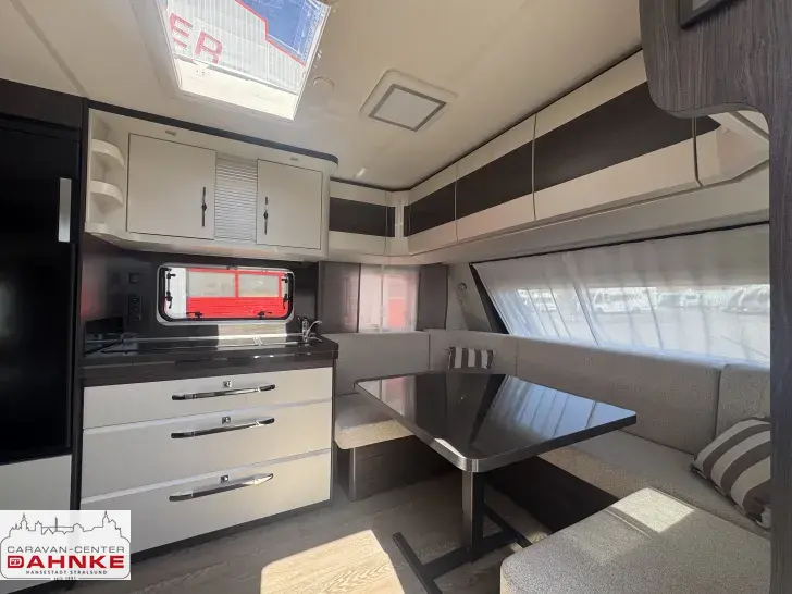 Fahrzeugbild Hobby Prestige 560 WLU Fußbodenerwärmung*1.800 kg #8