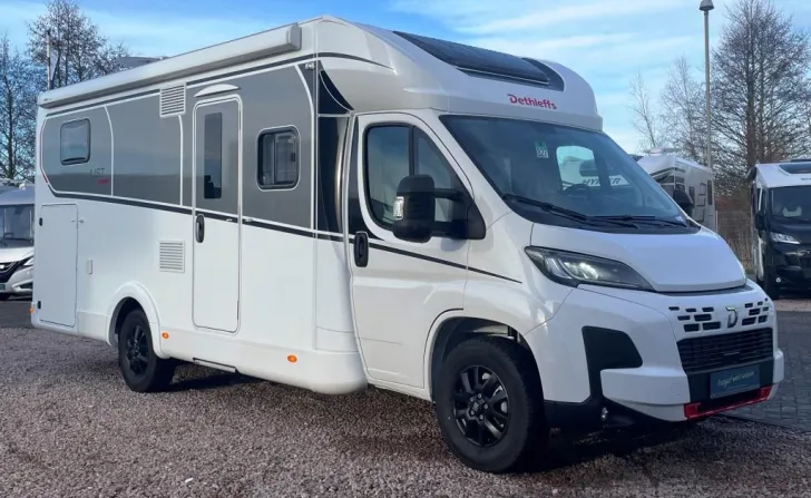 Fahrzeugbild Dethleffs Just Camp T 7052 EBL Active Verfüg./Sparen Sie 12.582,- € #2