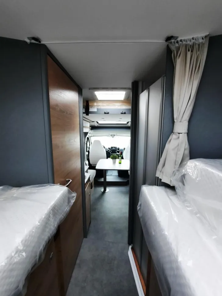 Fahrzeugbild Dethleffs Just Camp T 7052 EBL Active Verfüg./Sparen Sie 12.582,- € #4