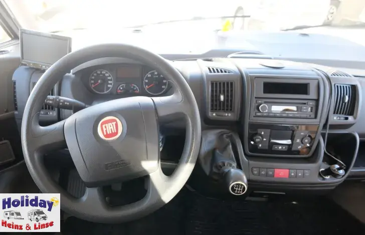 Fahrzeugbild LMC Liberty Explorer 655 #6