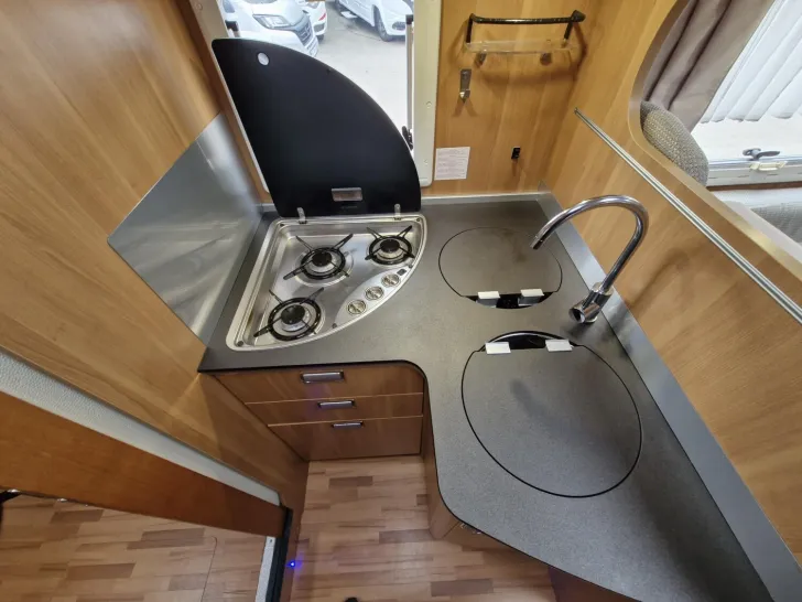 Fahrzeugbild Laika Ecovip 712 *SAT+TV*Solar*K-Stützen*AHK* #20