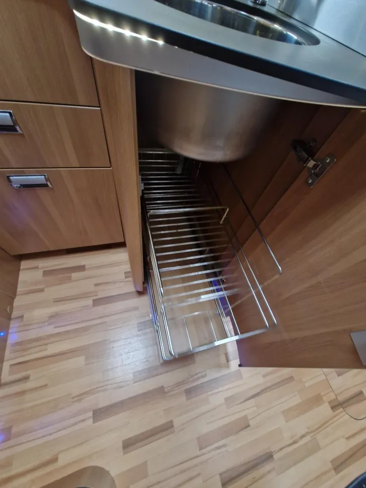 Fahrzeugbild Laika Ecovip 712 *SAT+TV*Solar*K-Stützen*AHK* #22