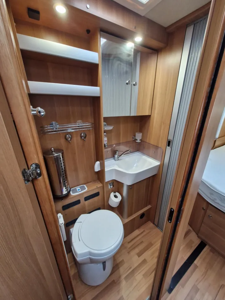 Fahrzeugbild Laika Ecovip 712 *SAT+TV*Solar*K-Stützen*AHK* #26