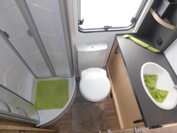 Fahrzeugbild Fendt Apero Activ 560 SKM Combi6E, Fußbodenheizung, 2T #17