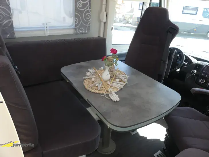 Fahrzeugbild Frankia F-Line I 740 GD Hubstützen/Vollausstattung #9
