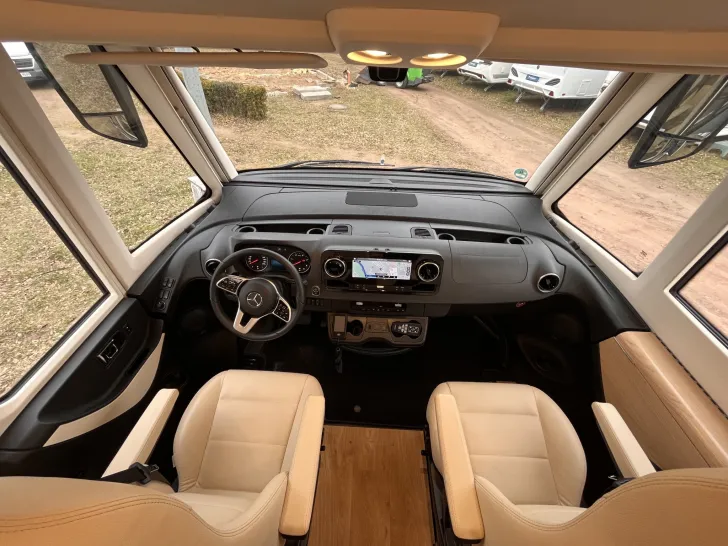 Fahrzeugbild Hymer B-ML I 890 *Vollluftfeder*Hubstützen*Autark* #11