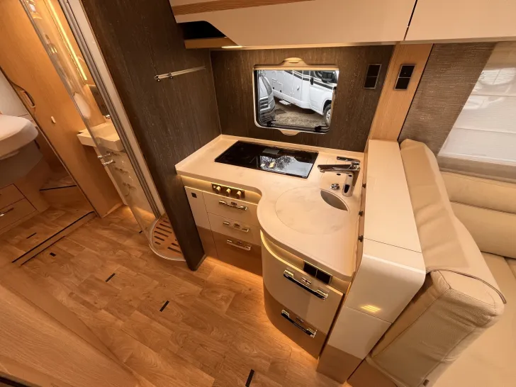 Fahrzeugbild Hymer B-ML I 890 *Vollluftfeder*Hubstützen*Autark* #14