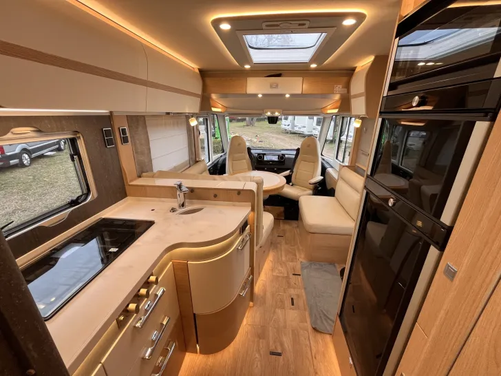 Fahrzeugbild Hymer B-ML I 890 *Vollluftfeder*Hubstützen*Autark* #16