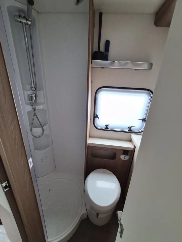 Fahrzeugbild Hobby De Luxe 545 KMF #6