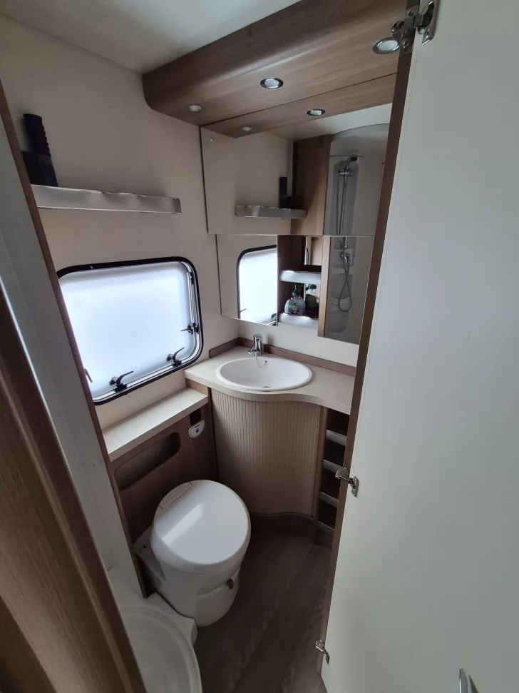 Fahrzeugbild Hobby De Luxe 545 KMF #7